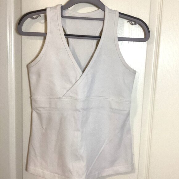 White Women's Sports Tank Top Sleeveless Support Sz 8 Workout Gym Sports Jogging - Picture 1 of 7